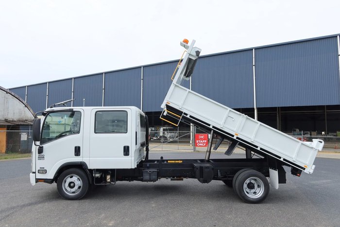 2014 Isuzu N Series NPR 250/300 Premium