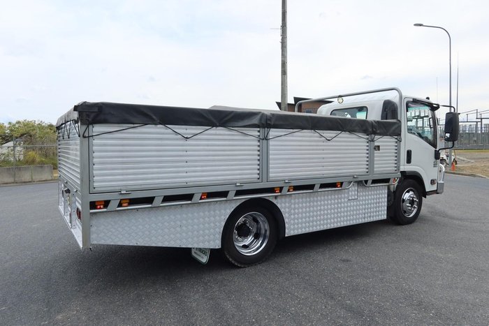 2014 Isuzu N Series NQR 450