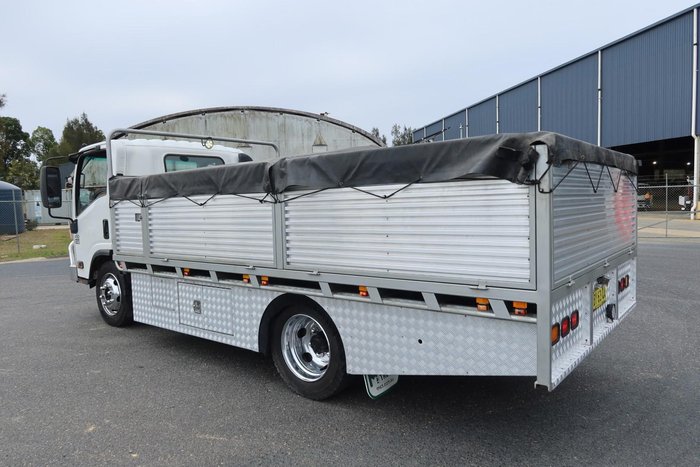 2014 Isuzu N Series NQR 450