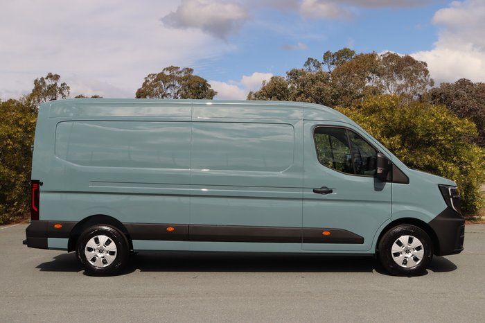 2026 Renault Master Mid Roof LWB