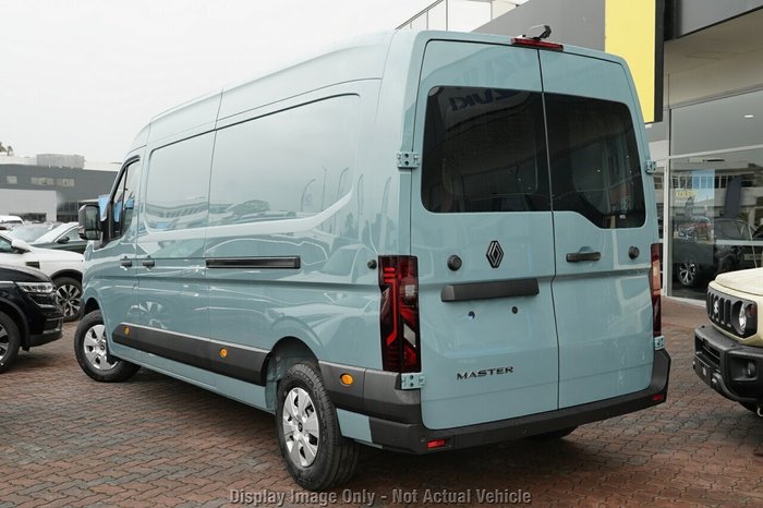 2026 Renault Master Mid Roof LWB