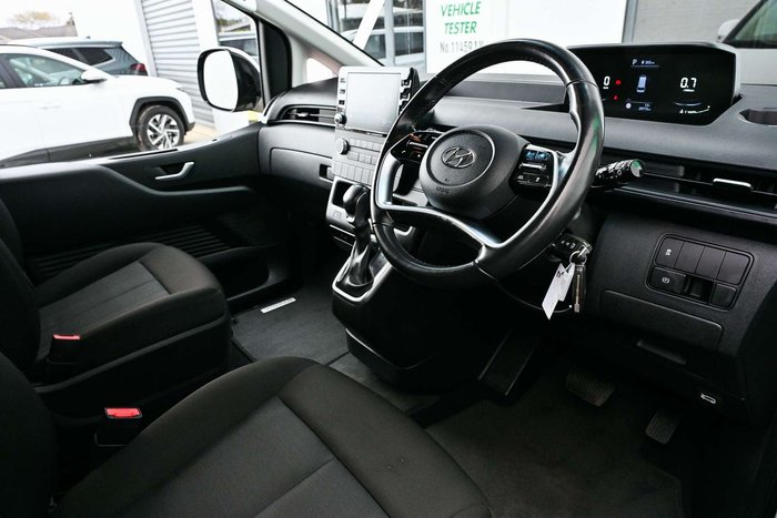 2024 Hyundai STARIA LOAD
