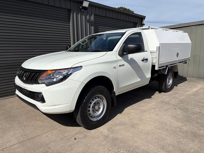 2017 Mitsubishi Triton