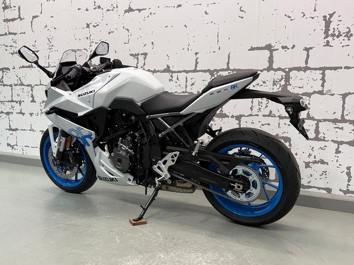 2026 Suzuki GSX-8R GSX-R White
