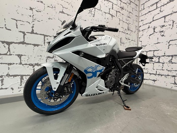2026 Suzuki GSX-8R GSX-R White