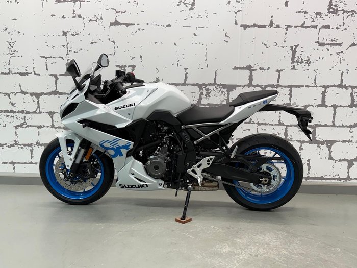 2026 Suzuki GSX-8R GSX-R White