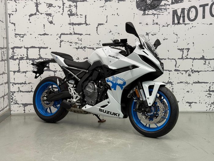 2026 Suzuki GSX-8R GSX-R White