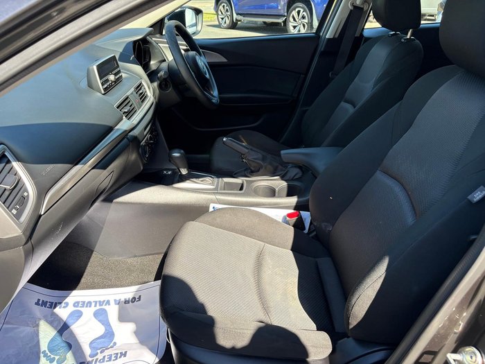 2017 Mazda 3 Neo