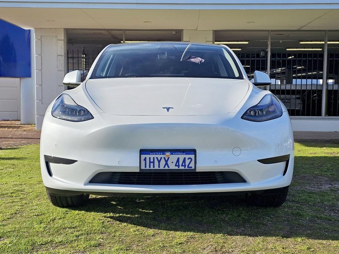2023 Tesla Model Y Rear-Wheel Drive