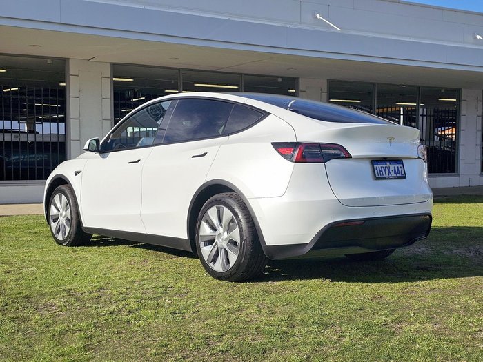 2023 Tesla Model Y Rear-Wheel Drive