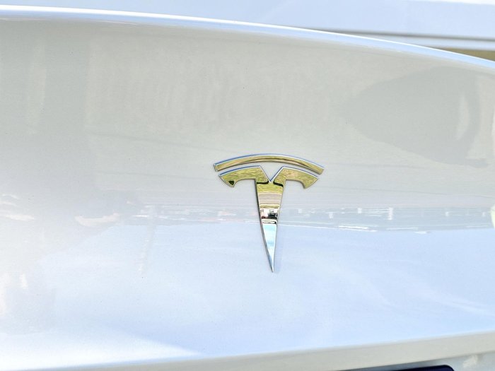2023 Tesla Model Y Rear-Wheel Drive