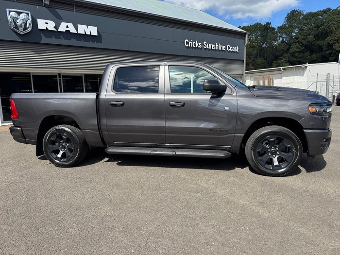 2026 RAM 1500 Express Black Edition Hurricane SO