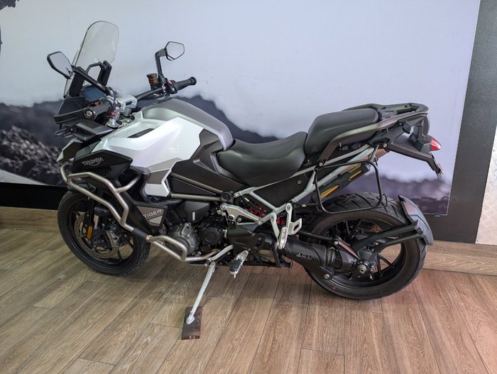 2023 Triumph TIGER 1200 GT EXPLORER WHITE