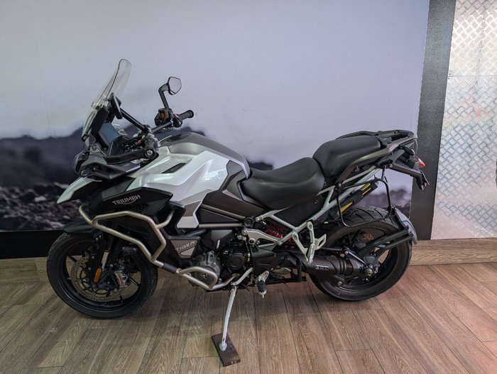 2023 Triumph TIGER 1200 GT EXPLORER WHITE