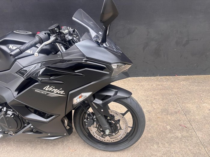 2026 Kawasaki Ninja 500 (EX500G) Ninja Black