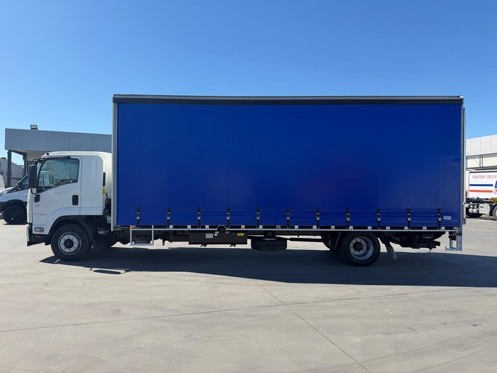 2017 Isuzu F Series