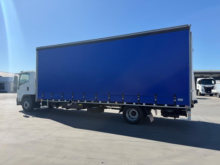 2017 Isuzu F Series
