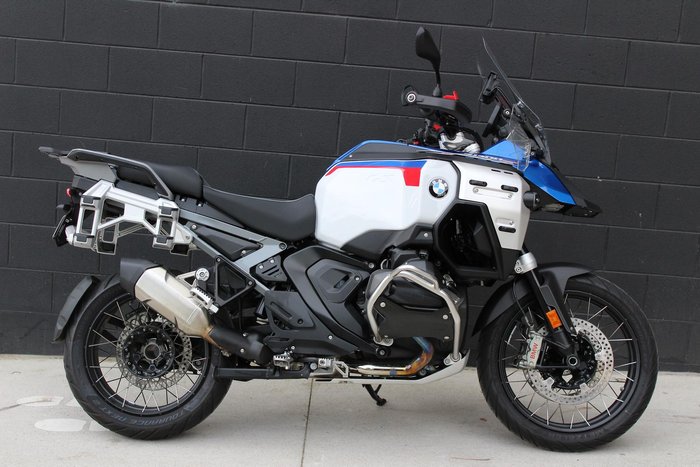 2025 BMW