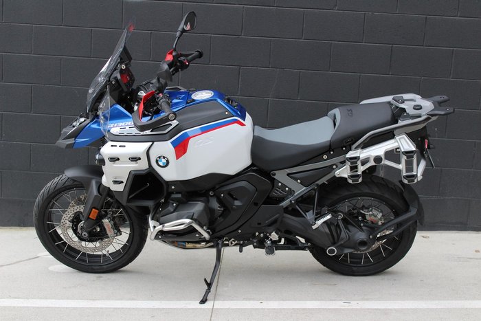 2025 BMW