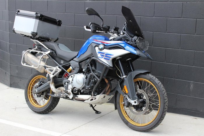 2022 BMW