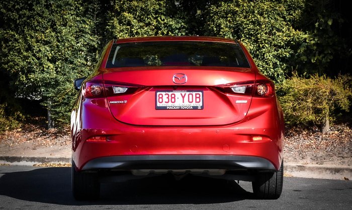 2018 Mazda 3 Neo Sport