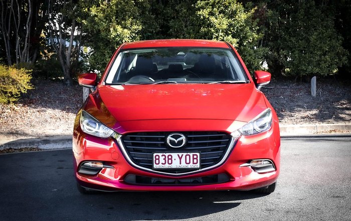 2018 Mazda 3 Neo Sport