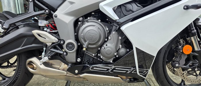 2024 Triumph Daytona 660 Daytona White