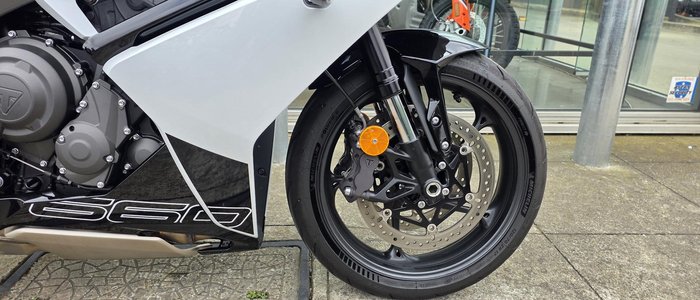 2024 Triumph Daytona 660 Daytona White