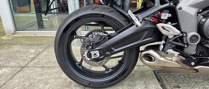 2024 Triumph Daytona 660 Daytona White