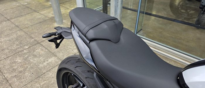 2024 Triumph Daytona 660 Daytona White