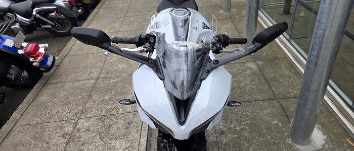 2024 Triumph Daytona 660 Daytona White