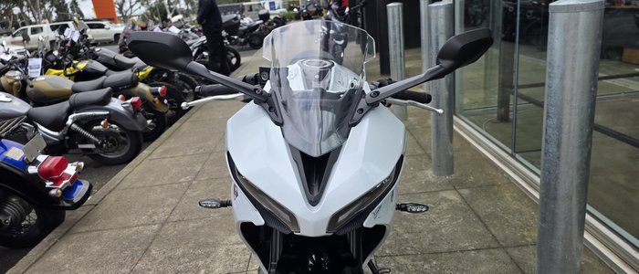 2024 Triumph Daytona 660 Daytona White