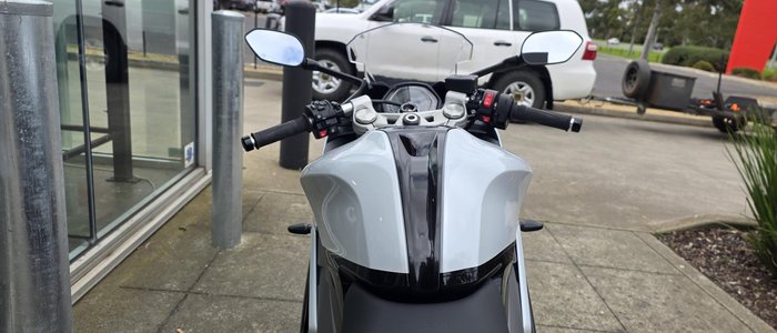 2024 Triumph Daytona 660 Daytona White