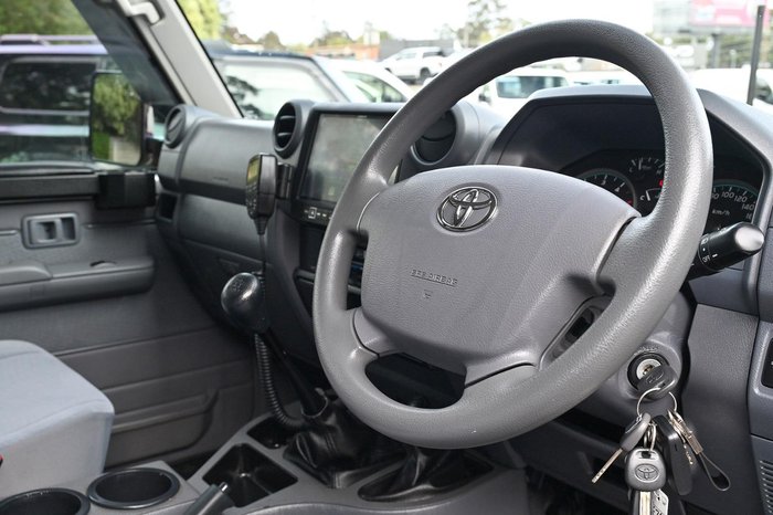 2019 Toyota Landcruiser GXL VDJ76R 4X4 Dual Range Silver Pearl