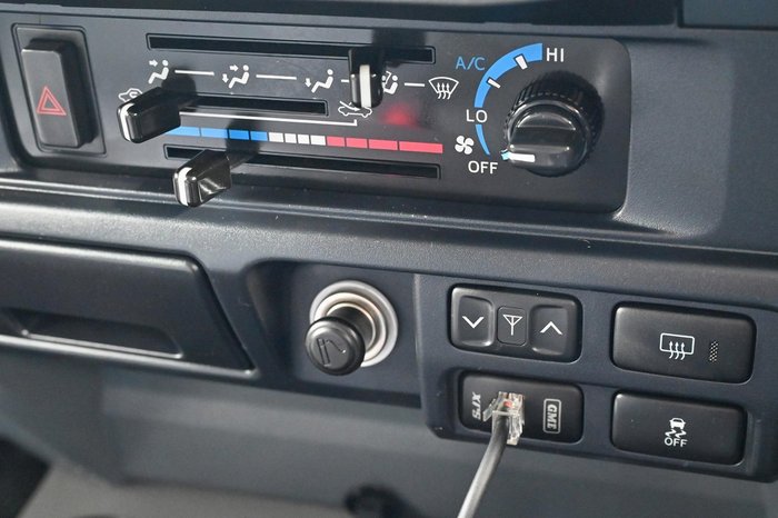 2019 Toyota Landcruiser GXL VDJ76R 4X4 Dual Range Silver Pearl