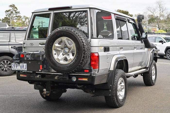 2019 Toyota Landcruiser GXL VDJ76R 4X4 Dual Range Silver Pearl