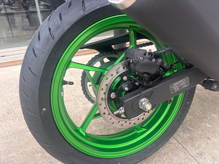 2026 Kawasaki Z500 SE Z Black