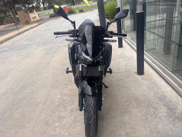 2026 Kawasaki Z500 SE Z Black