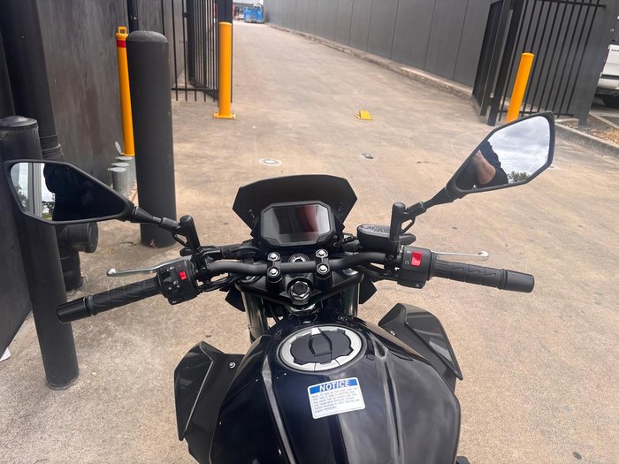 2026 Kawasaki Z500 SE Z Black