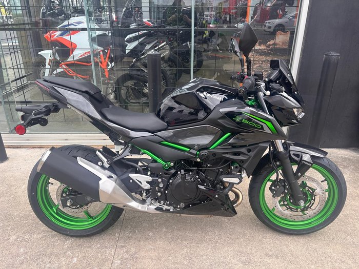 2026 Kawasaki Z500 SE Z Black