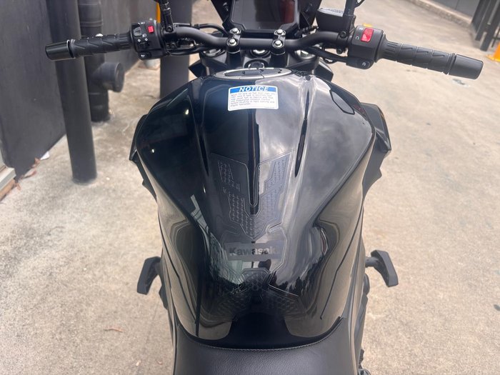 2026 Kawasaki Z500 SE Z Black