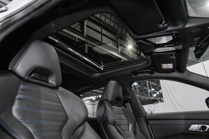 2025 BMW 3 Series 330i M Sport