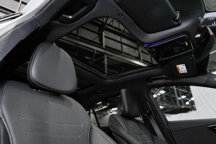 2025 Mercedes-Benz C-Class C300