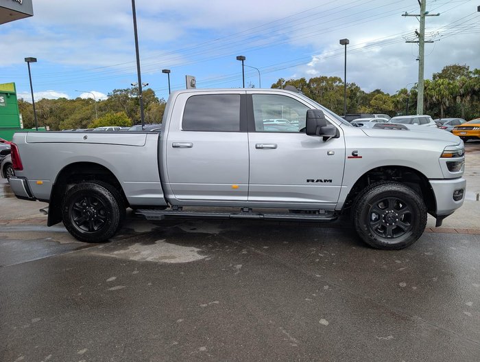 2026 RAM 2500 Laramie Rambox
