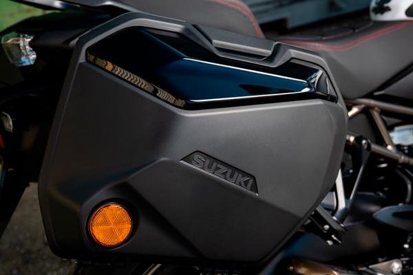 2026 Suzuki GSX-S1000 GT+