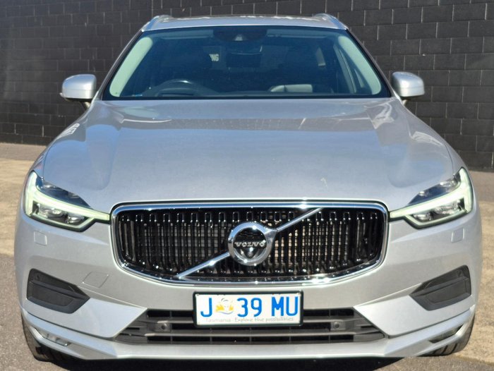 2020 Volvo XC60 D4 Momentum