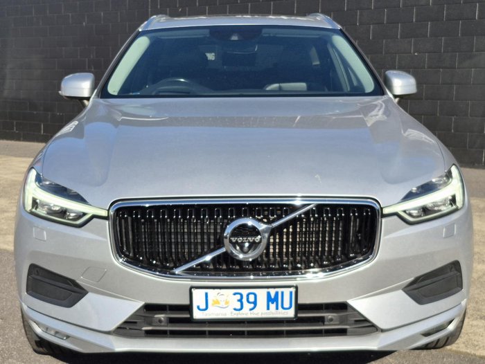 2020 Volvo XC60 D4 Momentum