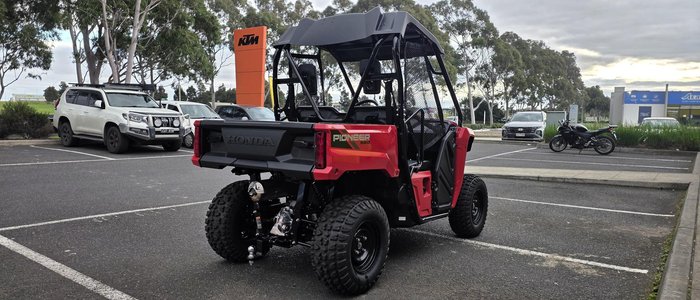 2026 Honda Pioneer 520-2 Pioneer Red