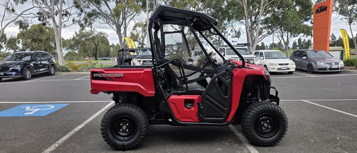 2026 Honda Pioneer 520-2 Pioneer Red