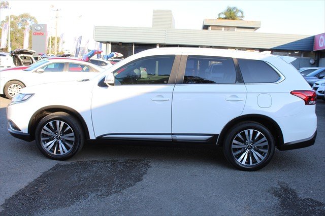 2021 Mitsubishi Outlander LS